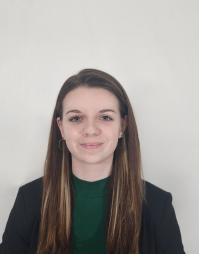 Maddie Stears Headshot