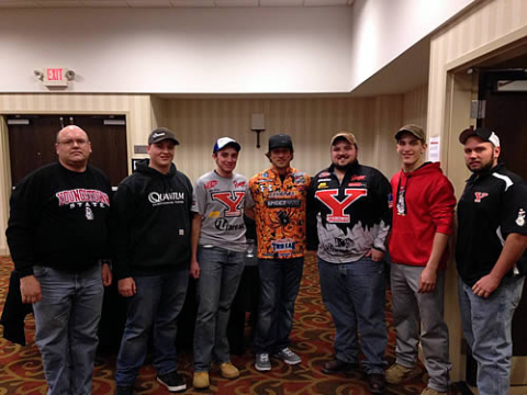 YSU bass fishing club members