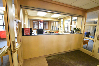 Lyden House - Front Desk / Lobby