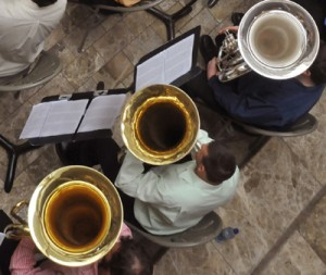 tubas