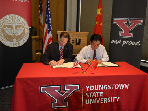 YSU and Chengdu Tech University sign agreement.