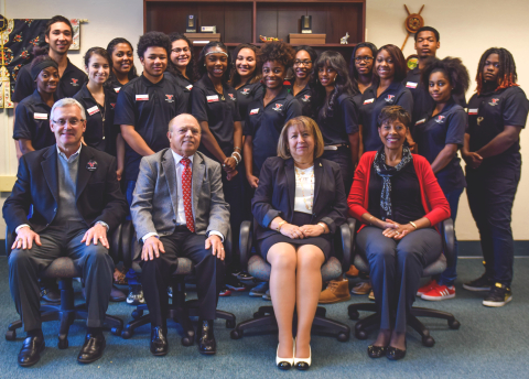 Seventeen Youngstown State University freshmen are mentoring with senior campus leaders and gaining 