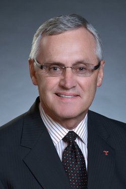 Headshot of YSU President Jim Tressel 
